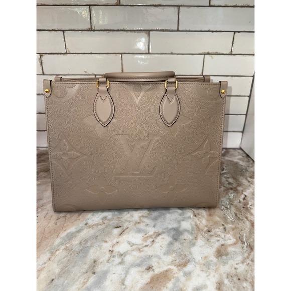 Louis Vuitton OnTheGo MM Monogram Empreinte Leather Tourterelle Tote Bag M45494 - Picture 3 of 8